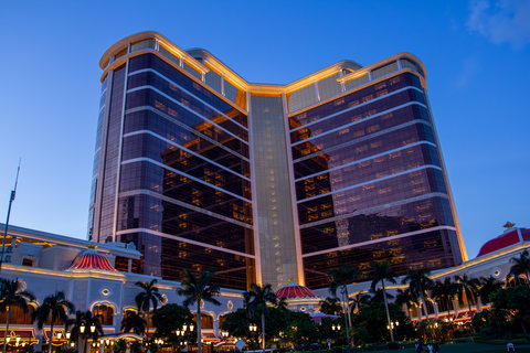 โรงแรม ค้าปลีกและ F&B — Hospitality, Retail Chain, Restaurant